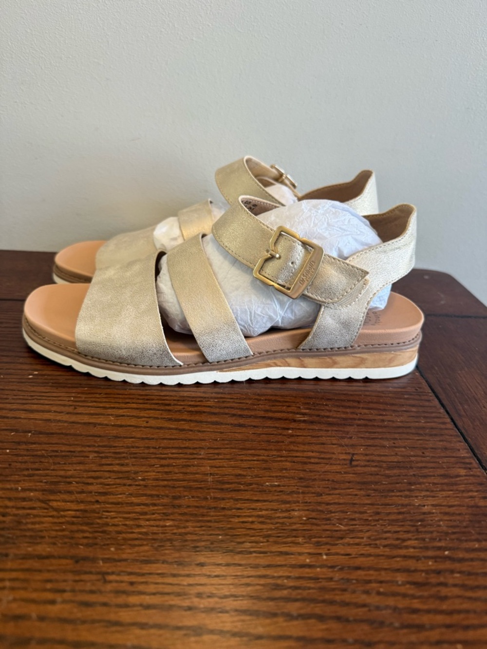 Dr. Scholls Island Glow light Gold Strappy Sandals NEW 8